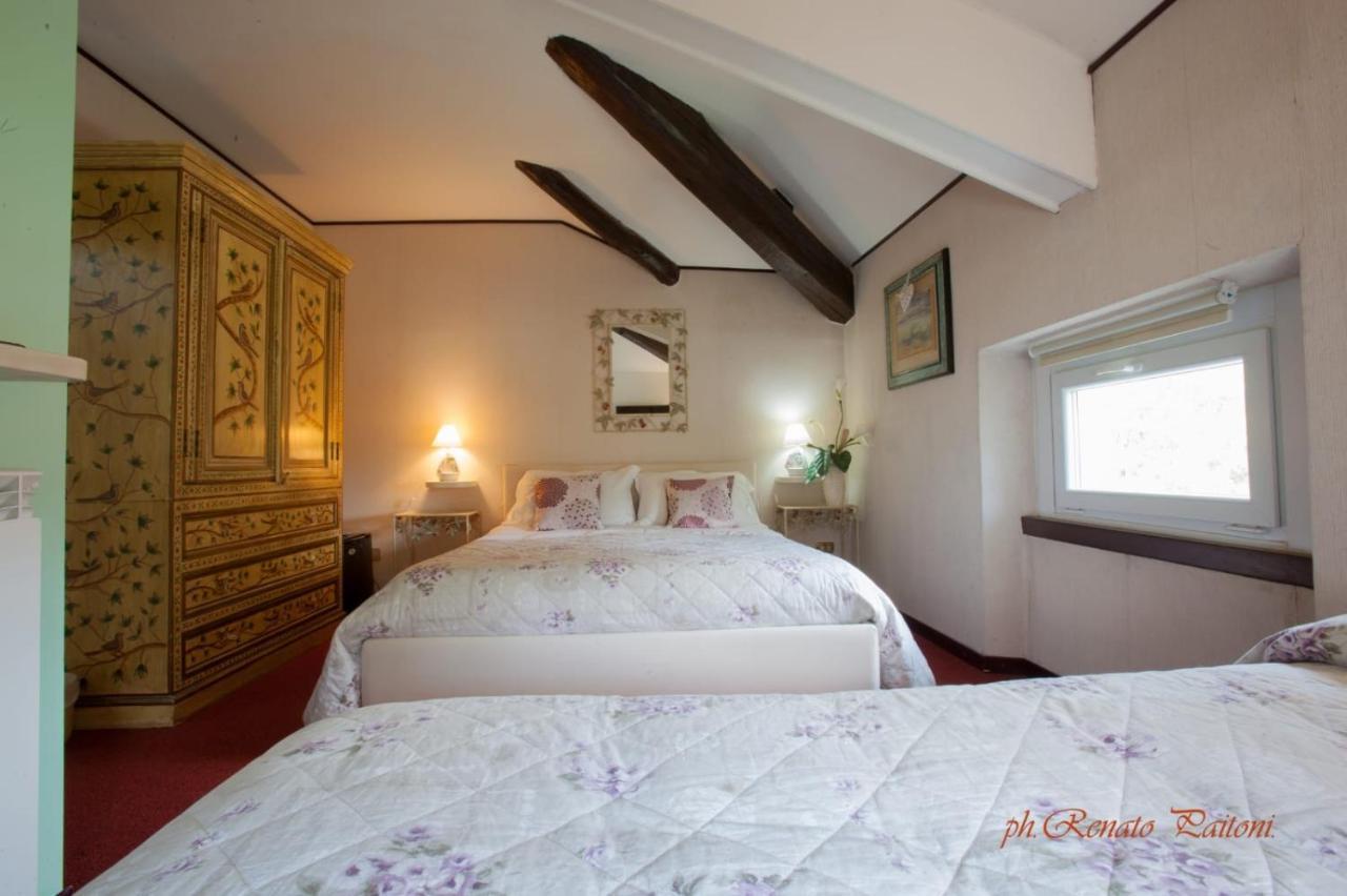 Triple Room Private Bathroom